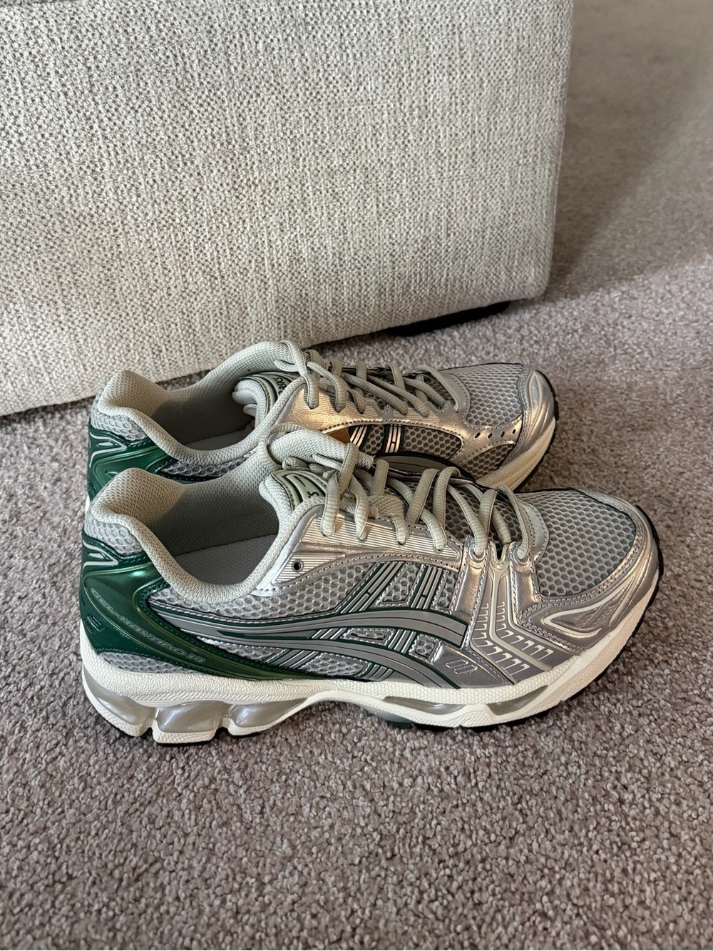 ASICS Gel-Kayano 14